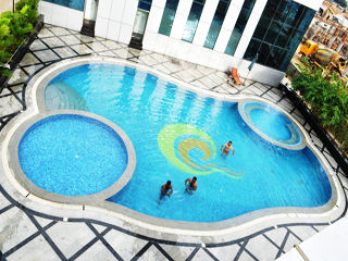 Jade Beach Resort Tirupporur Buitenkant foto