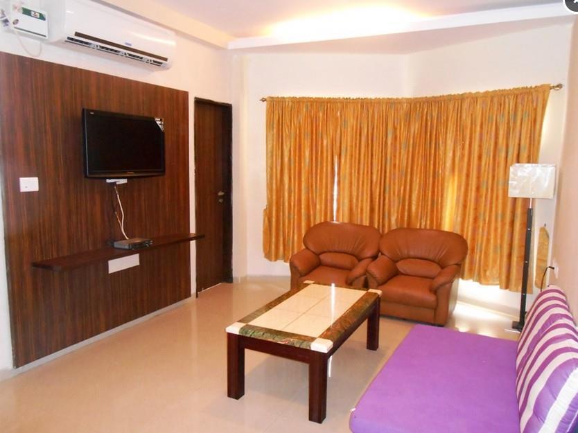 Jade Beach Resort Tirupporur Buitenkant foto